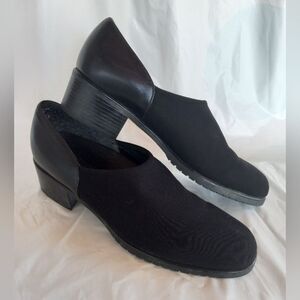 Munro American Black Stretch Fabric/Leather Slip-On Heeled Loafers Sz 8.5